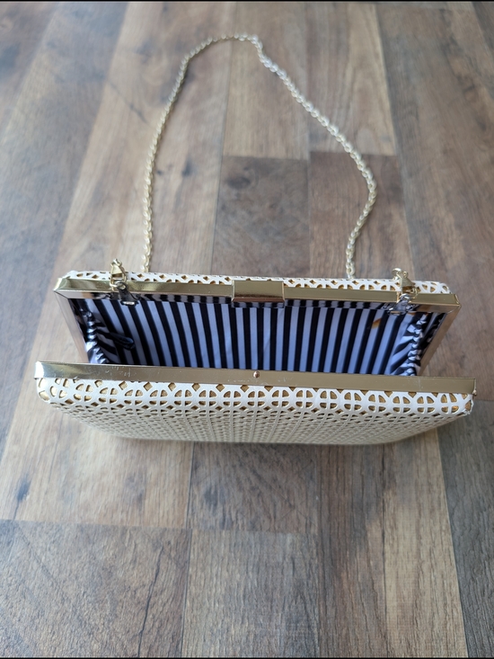 Handbags - Women’s Ivory and Gold Laser-Cut Chain Clutch with Gold Trim